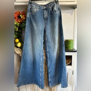 Free People We the Free Wide leg Jeans Size 31